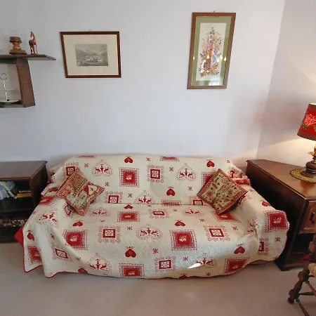 Locazione Turistica Giomein.5 *